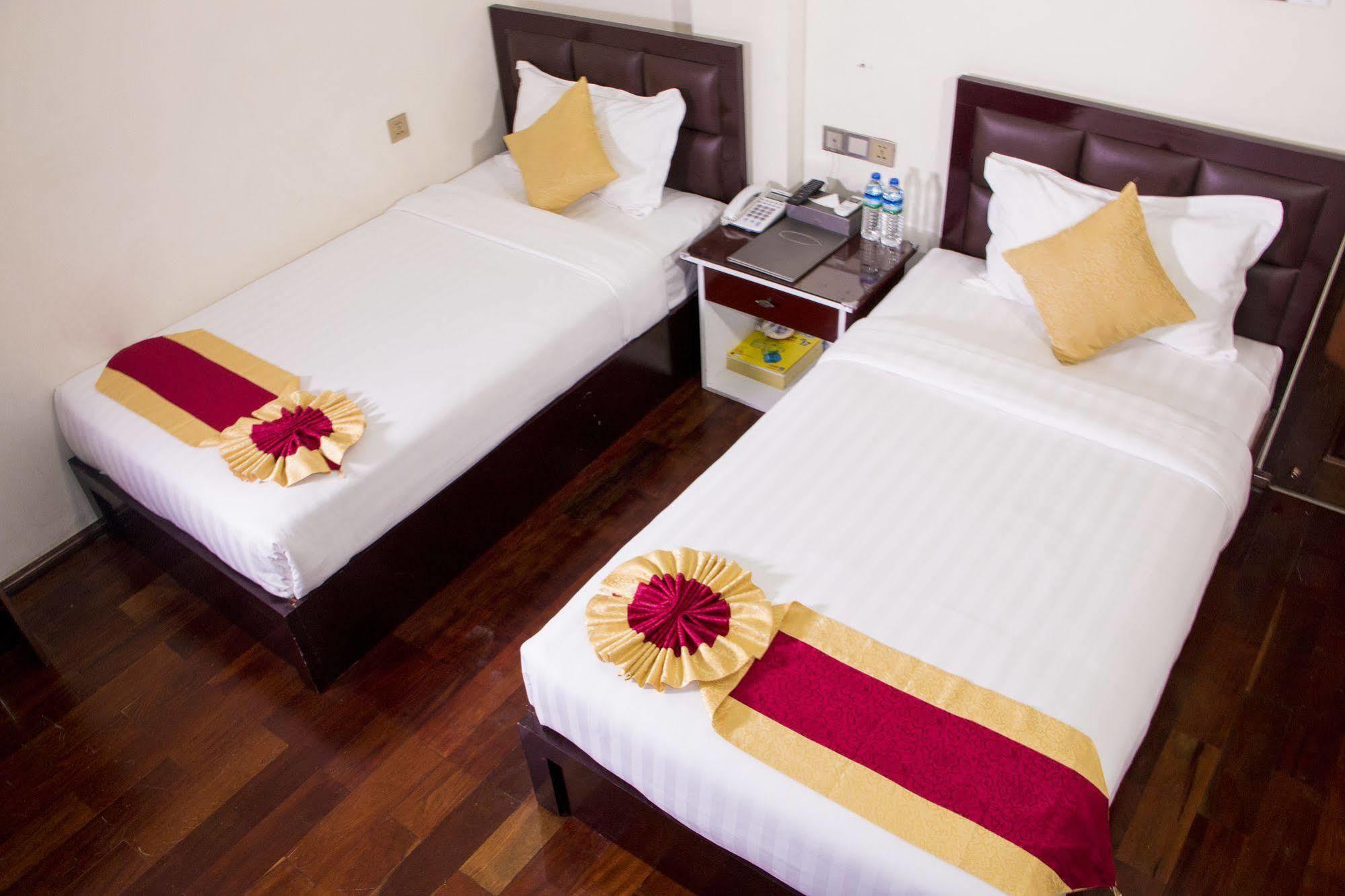 Golden City Light Hotel Mandalay Exterior foto