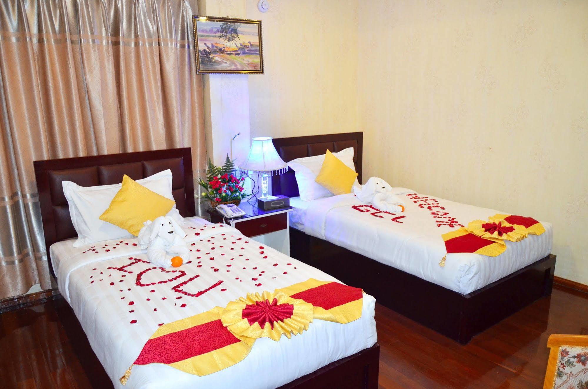 Golden City Light Hotel Mandalay Exterior foto