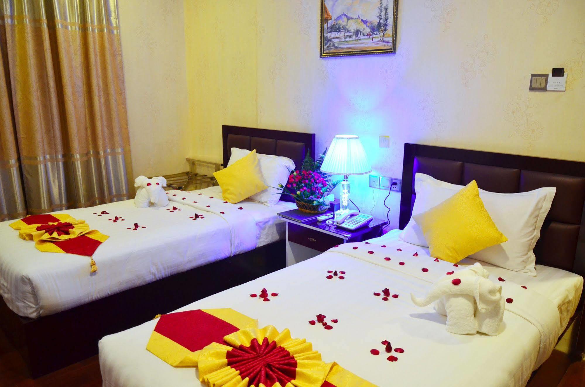 Golden City Light Hotel Mandalay Exterior foto