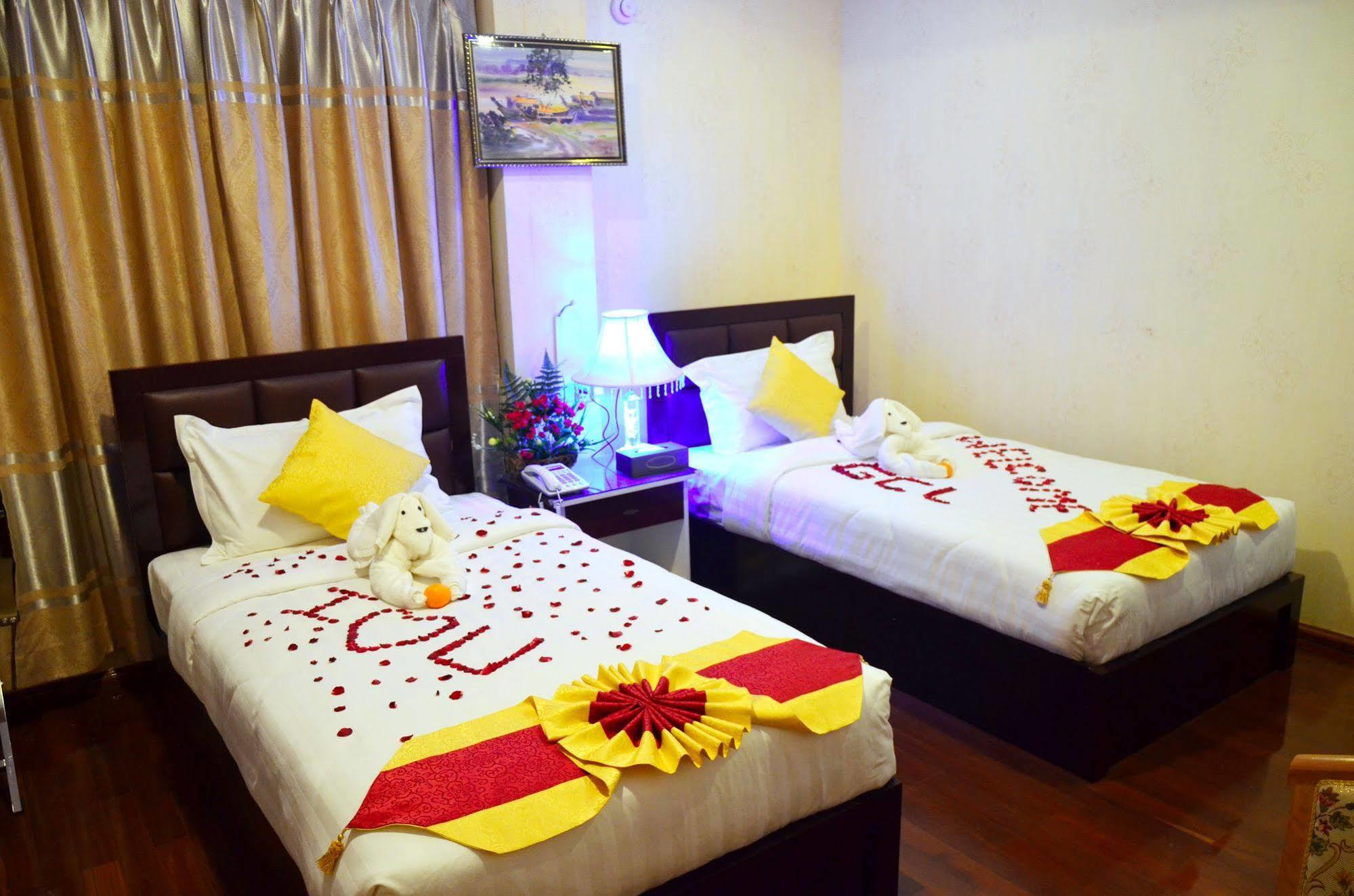 Golden City Light Hotel Mandalay Exterior foto